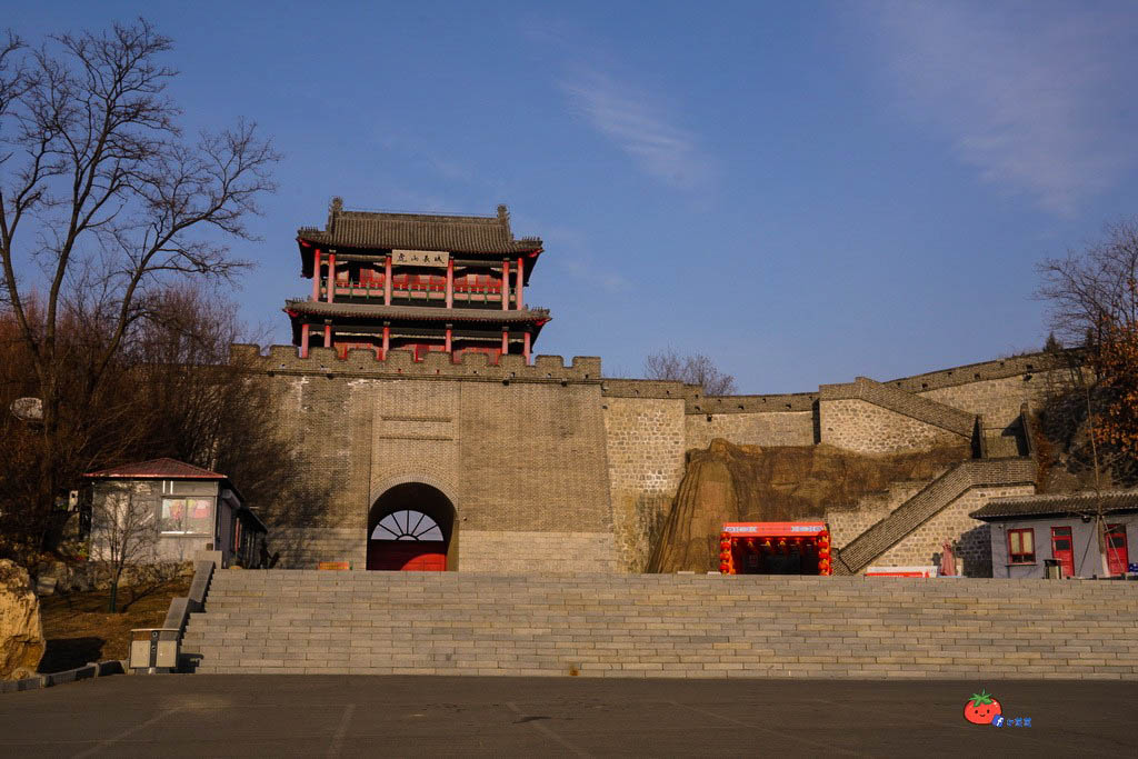 【中国东北丹东】虎山长城一步跨hushan great wall 中朝边境最近的