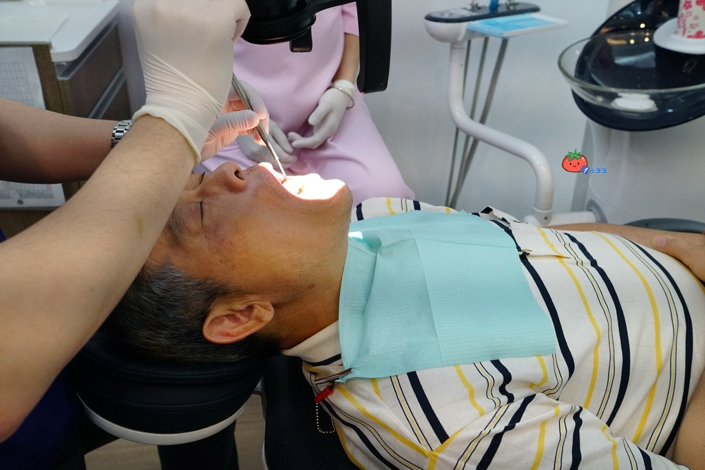 林口植牙 萊德美學牙醫診所植牙技術獨立診間水雷射微創傷口高壓氧顯微治療 小芝芝 雞不擇食玩樂blog