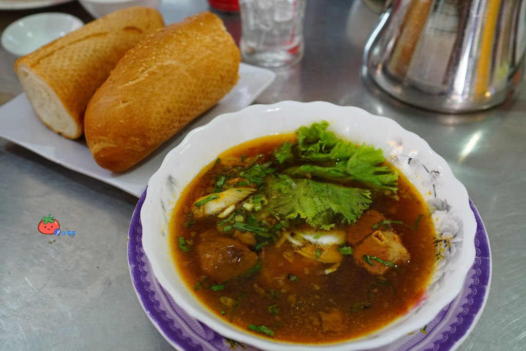 金邊早餐 Phka Riek Restaurant 牛肉湯配法國麵包很可以!