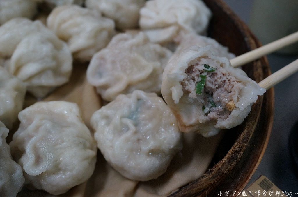 台北美食 蘆洲 深夜食堂 信義路超人氣 排隊銅板美味小籠包 小芝芝 雞不擇食玩樂blog